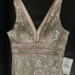 Xscape formal sequence dress